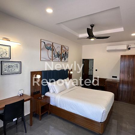 Anjuna Blue Resort Bagian luar foto