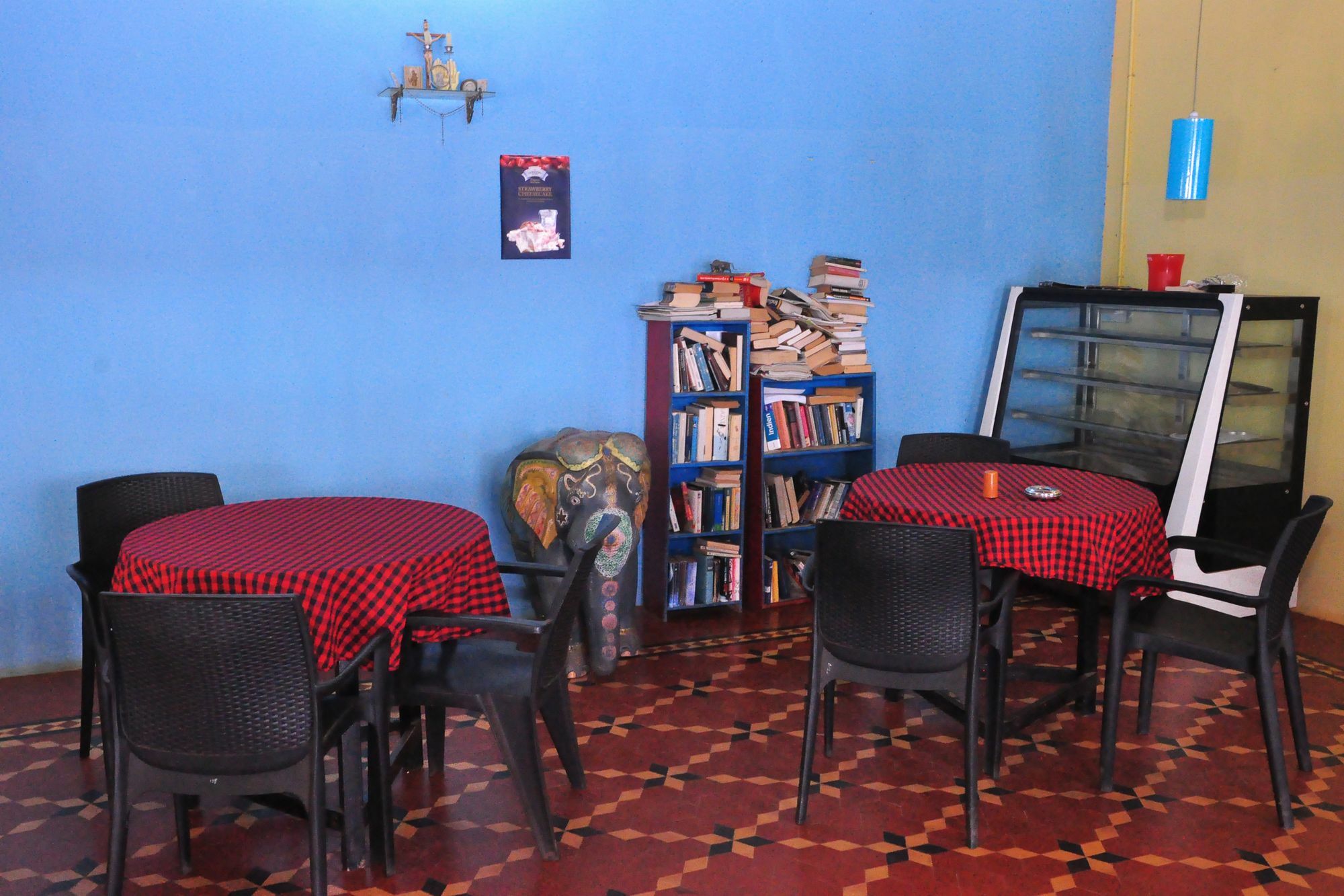 Anjuna Blue Resort Bagian luar foto
